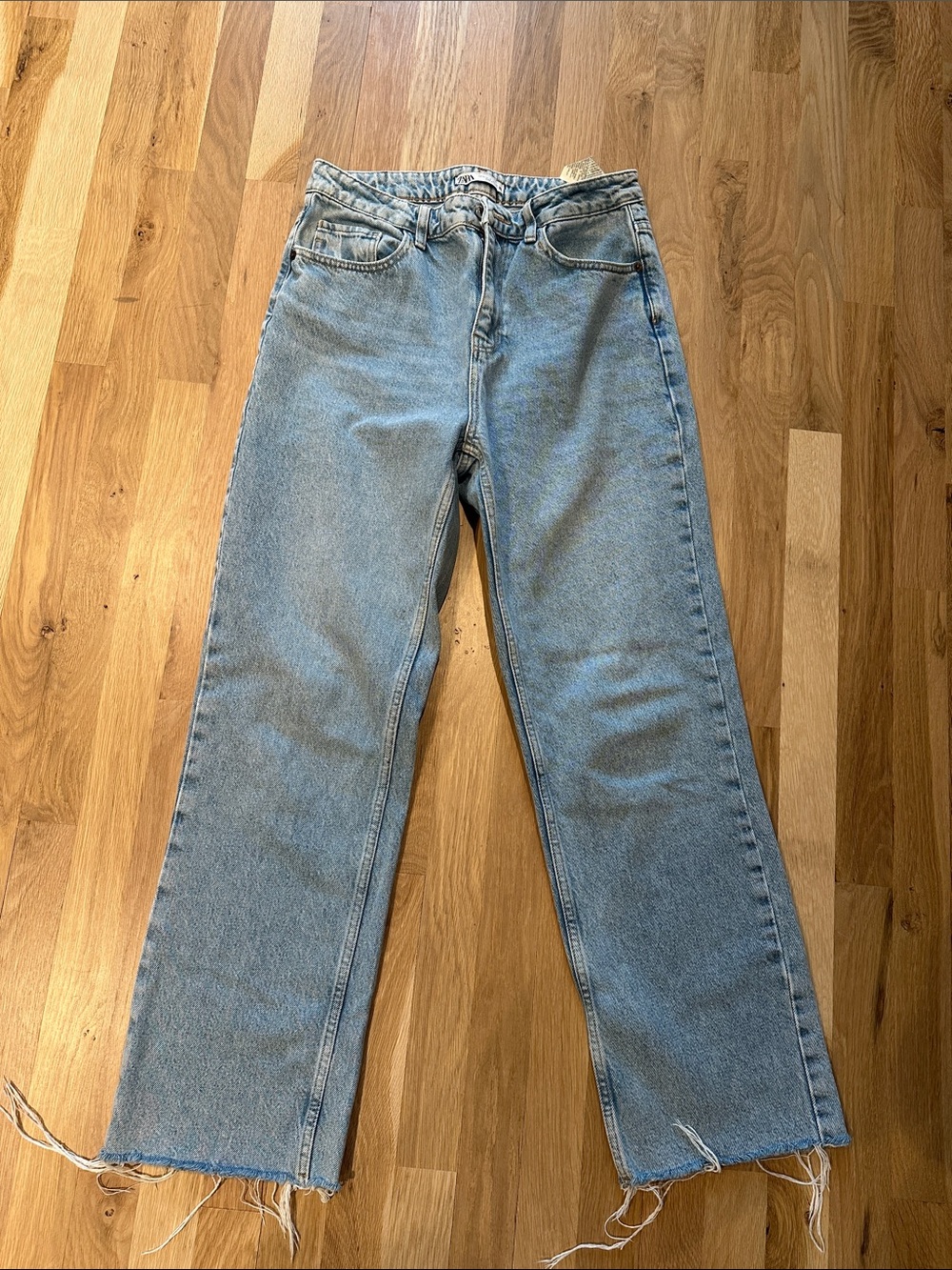 Zara Light Blue Straight Leg Women’s Jeans